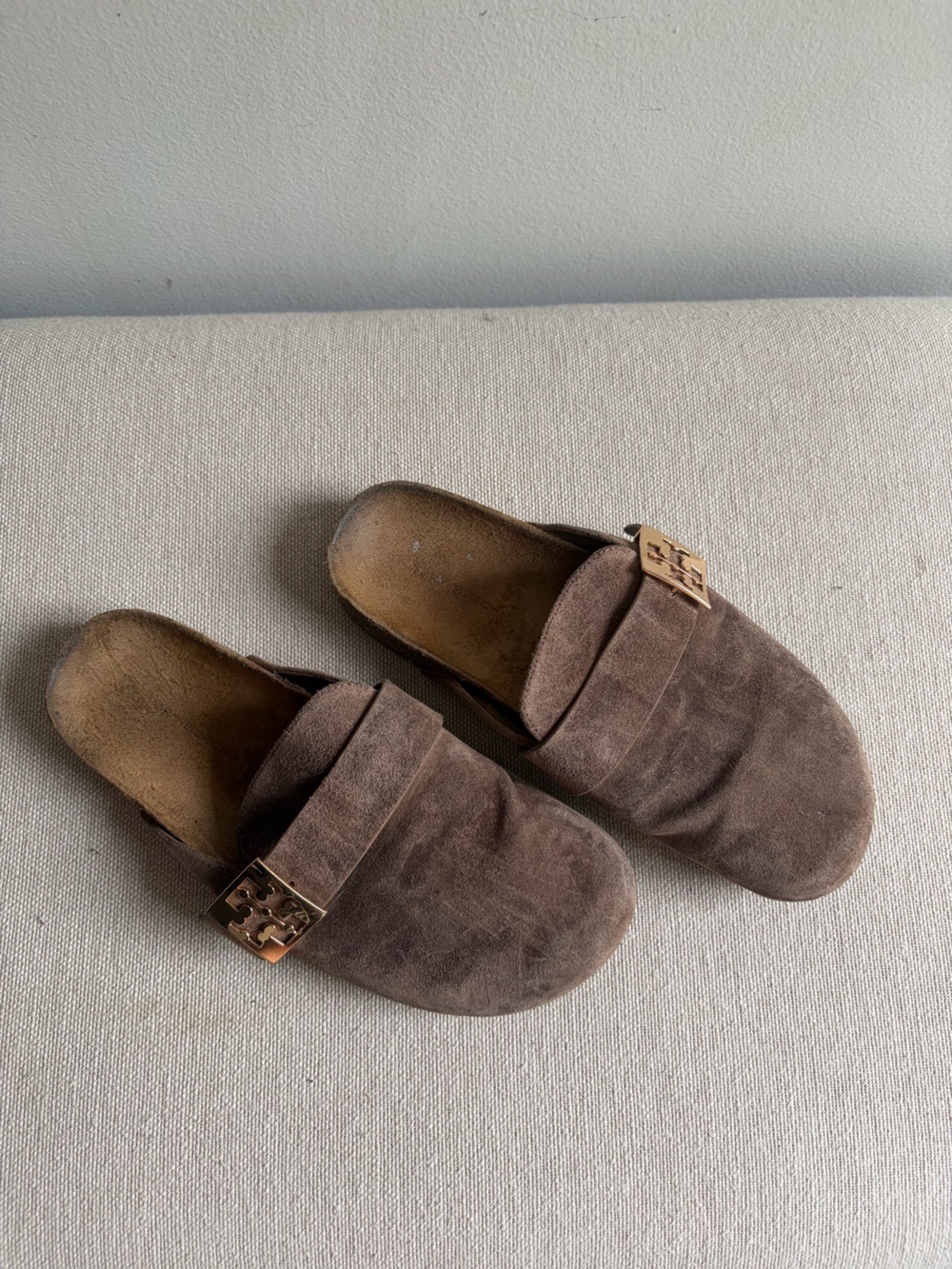 TORY BURCH Mellow Brown Gold Suede Mule Size 7 - Picture 2 of 8